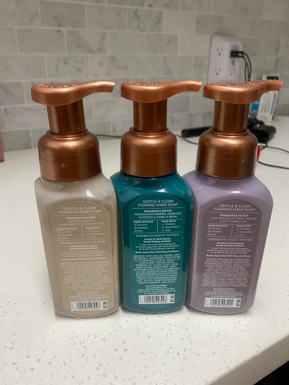 Bath and Body Works Gentle and Clean Foaming Hand Soap-3 - Picture 2 of 2